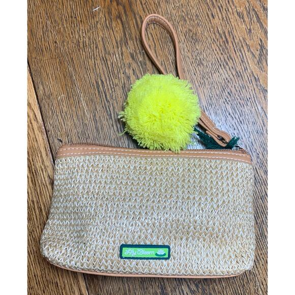 Lily Bloom “Hello” Straw Wristlet NWOT Vacation Travel Tropical Beach - Picture 2 of 5